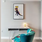 Cozy And Spacious Apartment\'S In The Heart Of La