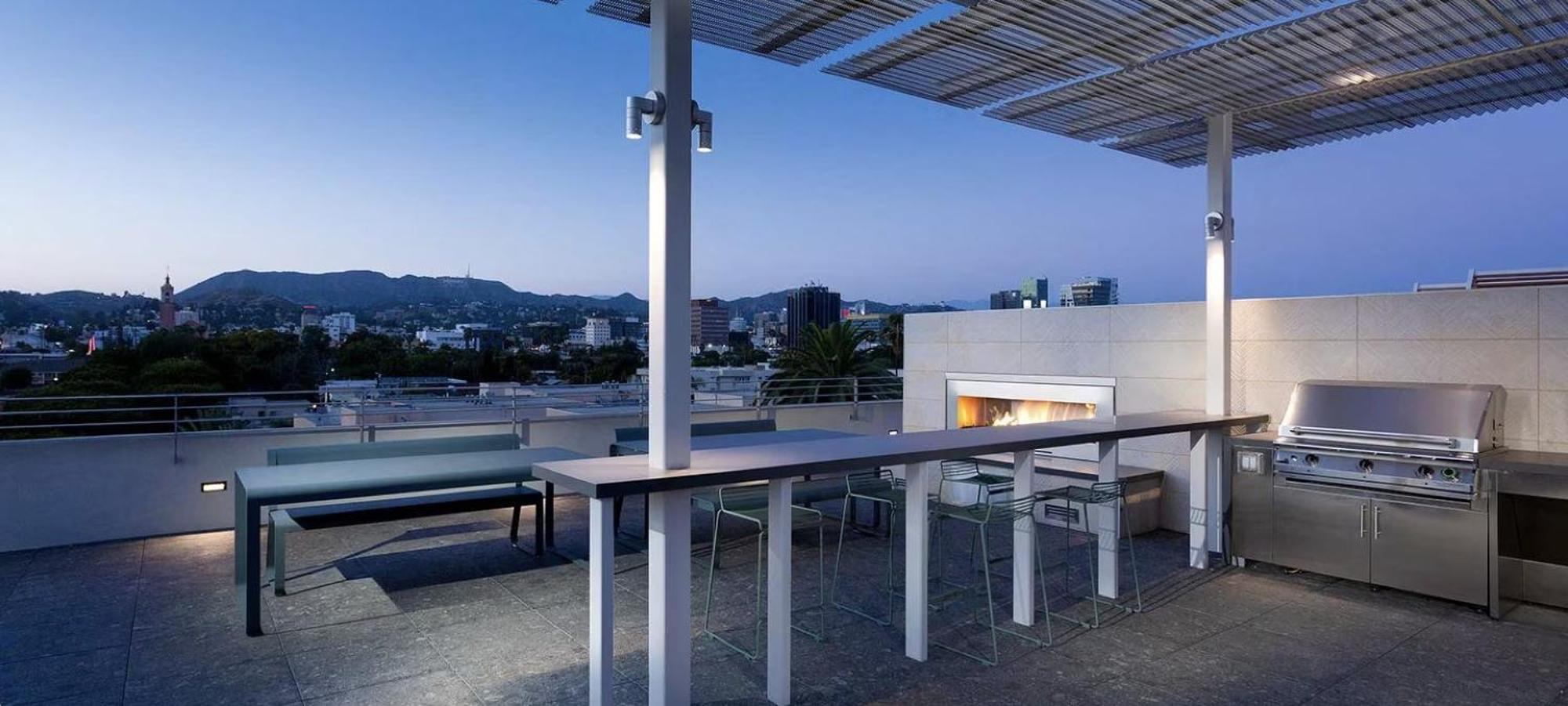 Cozy And Spacious Apartment's In The Heart Of La Apartment Los Angeles