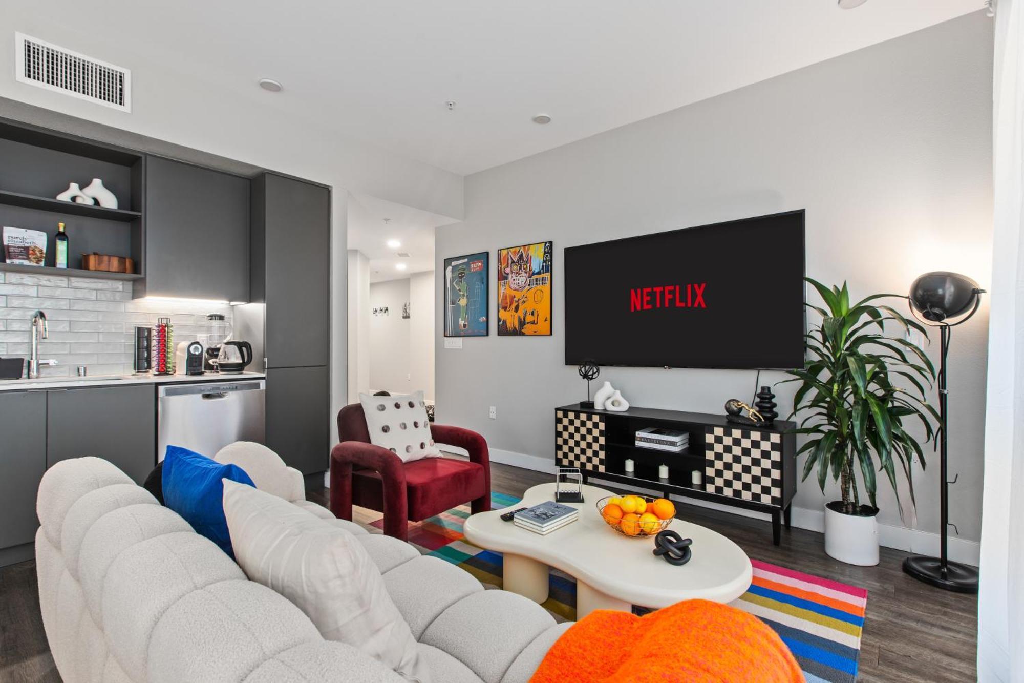 Apartment Cozy And Spacious Apartment's In The Heart Of La Los Angeles