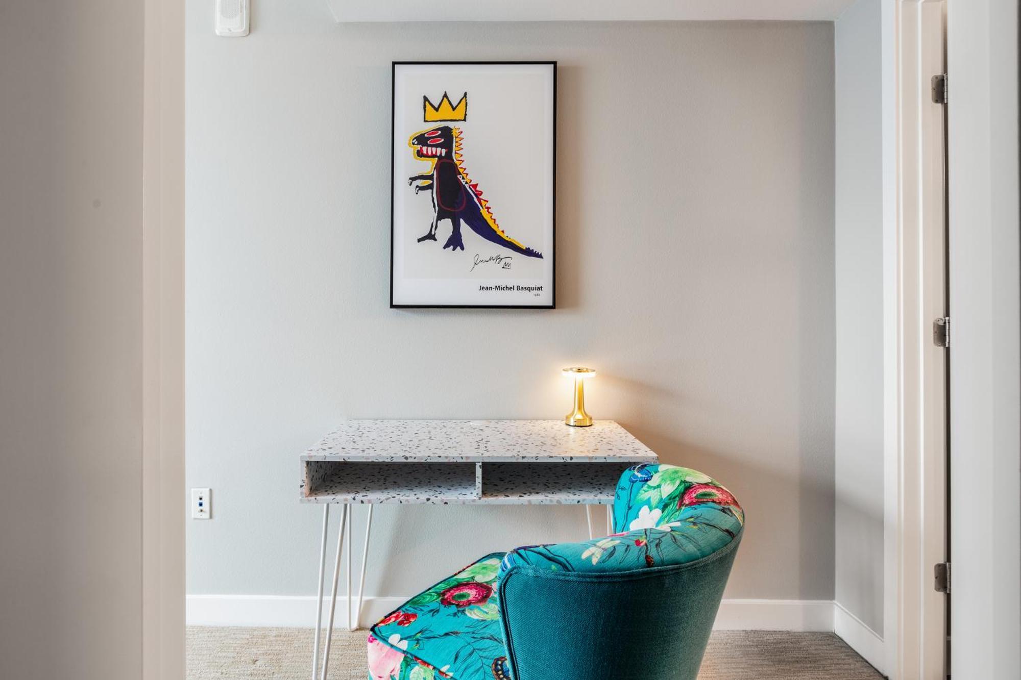 Cozy And Spacious Apartment's In The Heart Of La Apartment *